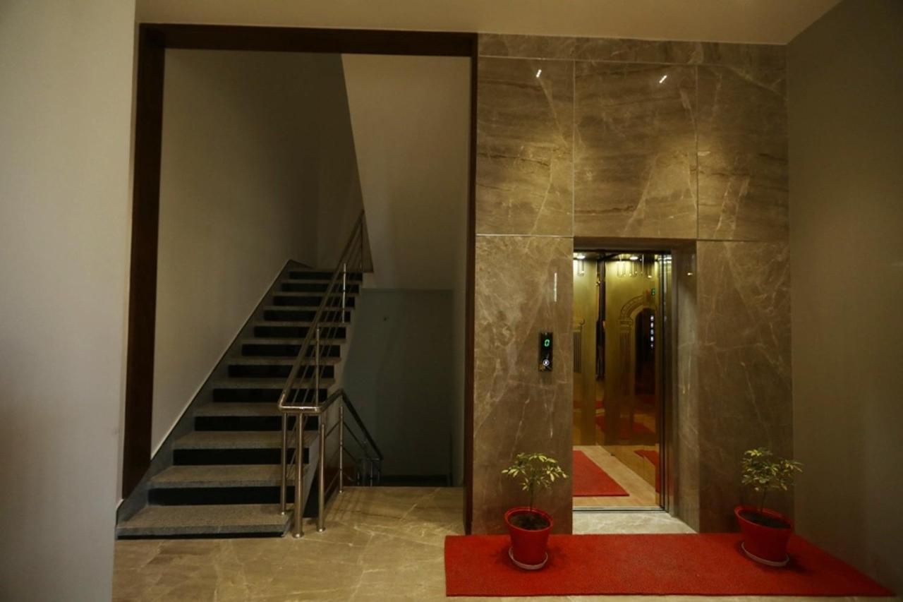 Pine Regency - Aravali'S Peak View Hotel Udaipur Kültér fotó